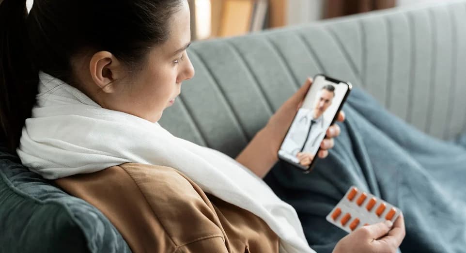 patient using mobile app for PCM program